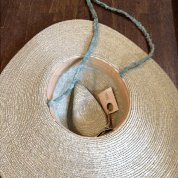 NEW! WyethWide-Brim Straw Sun Hat with Chin Ties - Sage